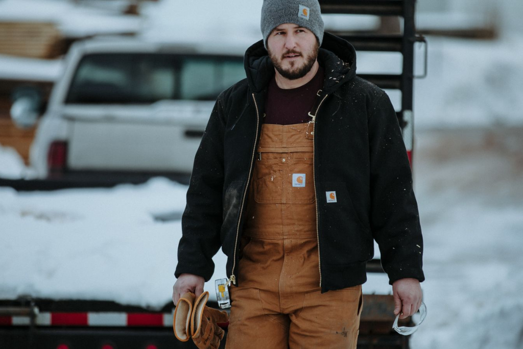 Winter accessories Carhartt Model Image