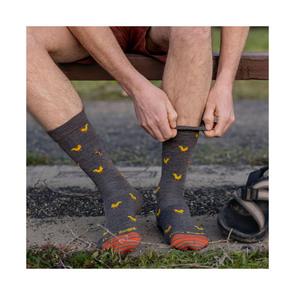 Darn Tough Vermont Men's Strut Lightweight Lifestyle Sock - Taupe - Lenny's Shoe & Apparel