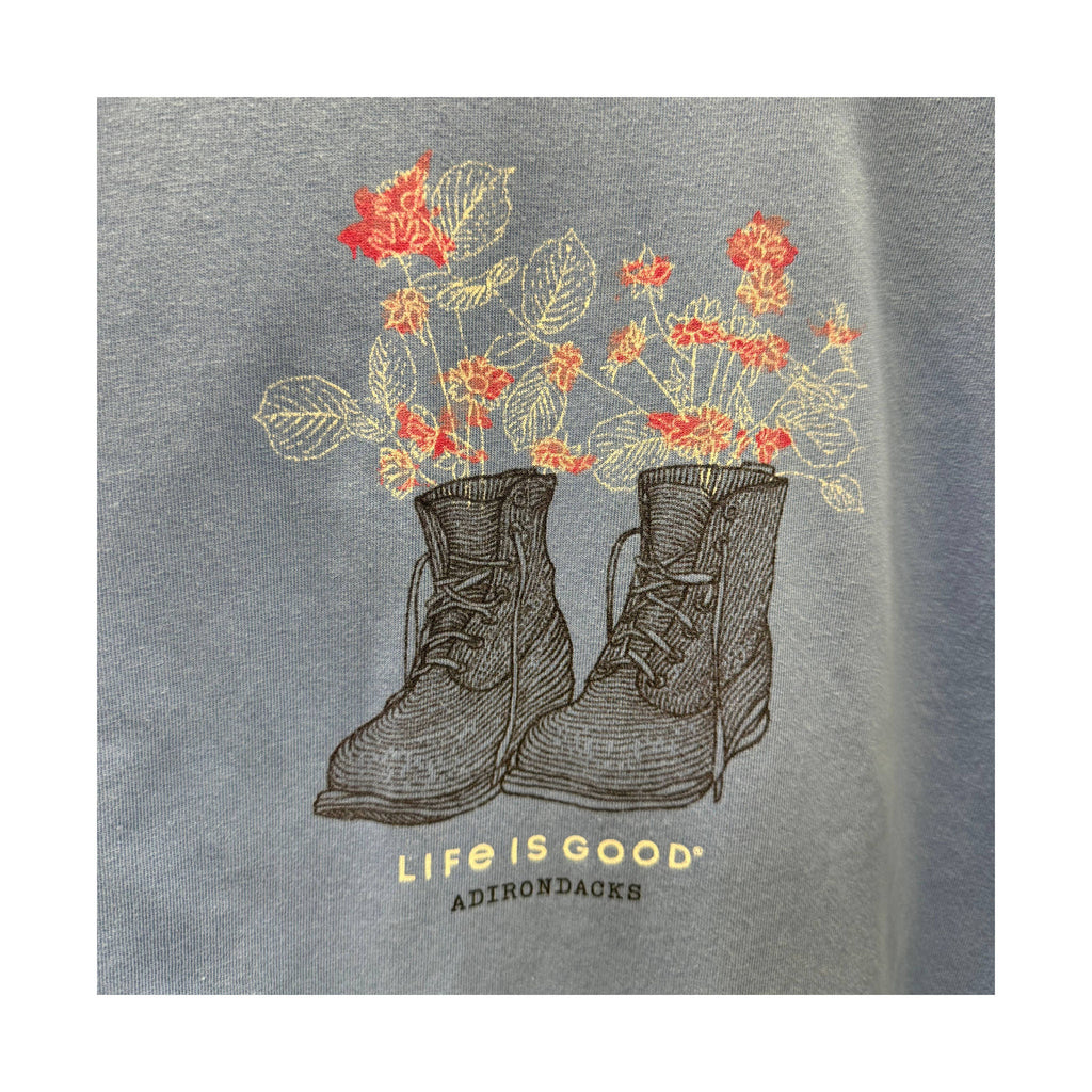 Life Is Good Women's Adirondacks Engraved Boot Tee - Cornflower Blue - Lenny's Shoe & Apparel