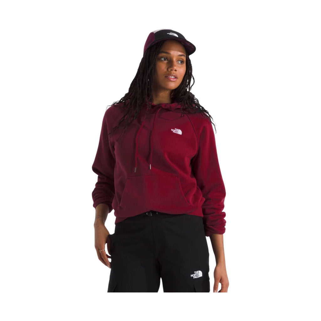 The North Face Women's Evolution Hoodie - Beetroot - Lenny's Shoe & Apparel