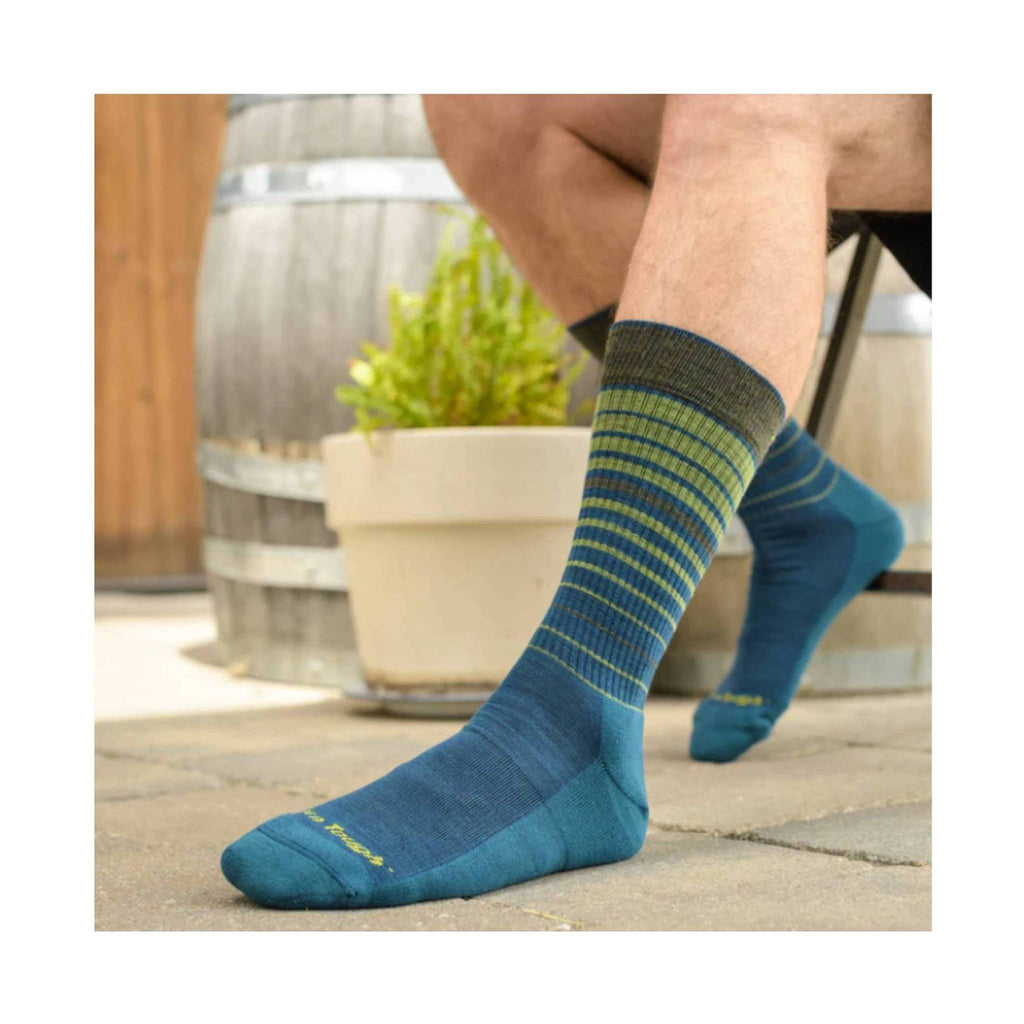 Darn Tough Vermont Men's Frequency Crew Lightweight Lifestyle Sock - Dark Teal - Lenny's Shoe & Apparel