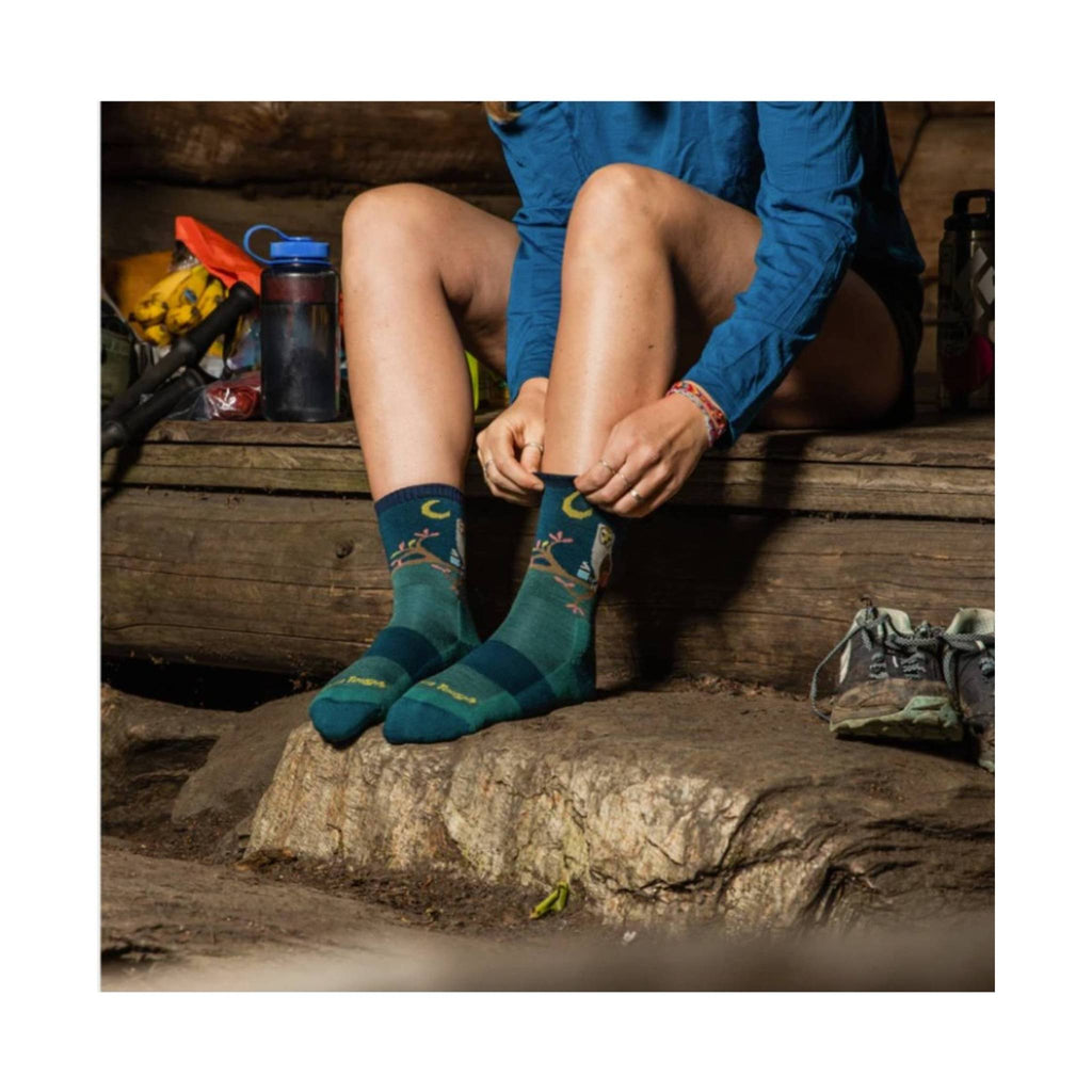 Darn Tough Vermont Women's Critter Club Lightweight Hiking Sock - Teal - Lenny's Shoe & Apparel